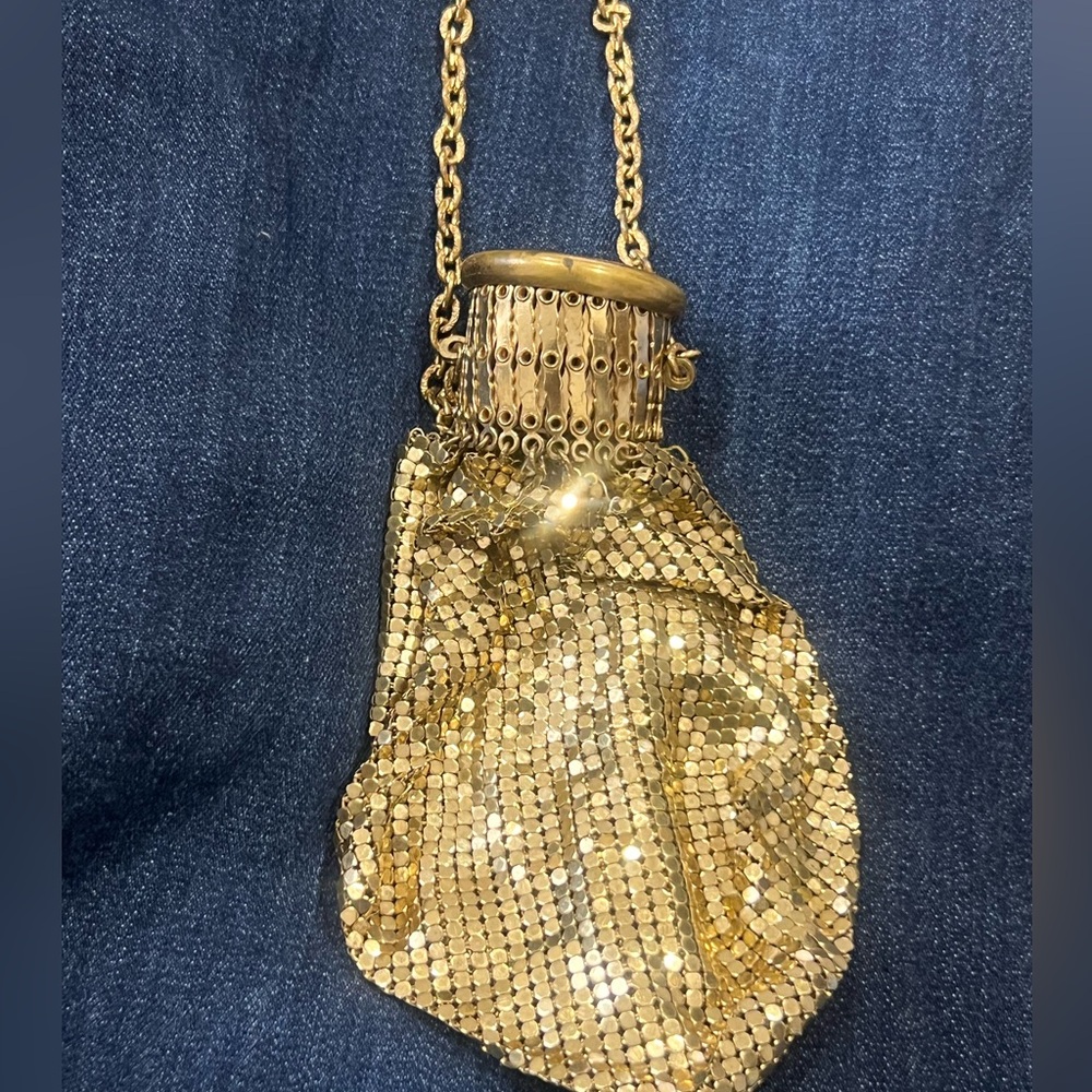 Elegant Vintage Gold Mesh Evening Bag